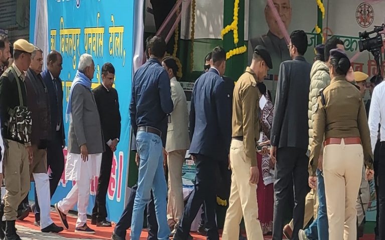 Bihar News: प्रगति यात्रा के दौरान सुपौल पहुंचे नीतीश कुमार, सीएम ने कई योजनाओं का उद्घाटन किया