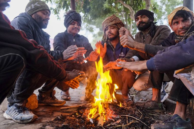 Kal Ka Mausam: बिहार में मौसम फिर देगा गच्चा, पछुआ हवा के बीच मंगलवार को निकलेगी धूप!