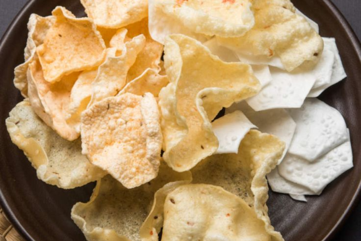Aaloo Papad Recipe: व्रत के लिए बनाएं टेस्टी आलू पापड़, जानें रेसिपी