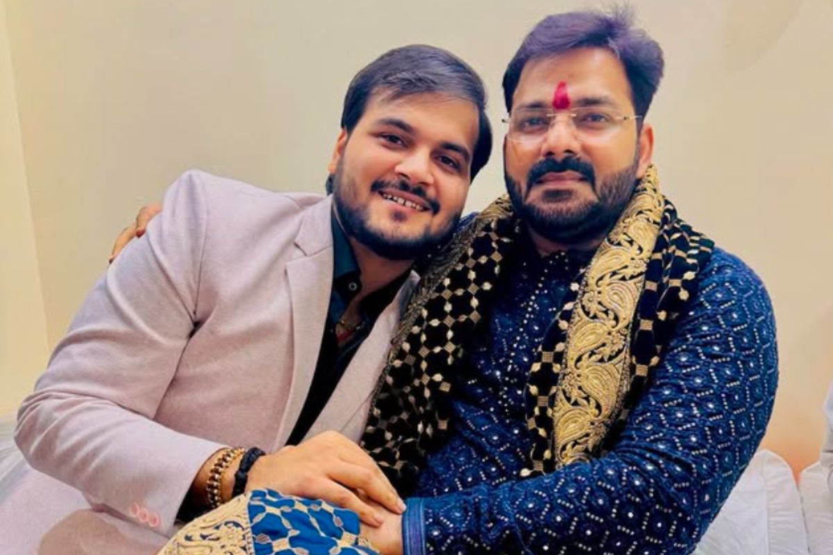 Pawan Singh and Arvind Akela Kallu