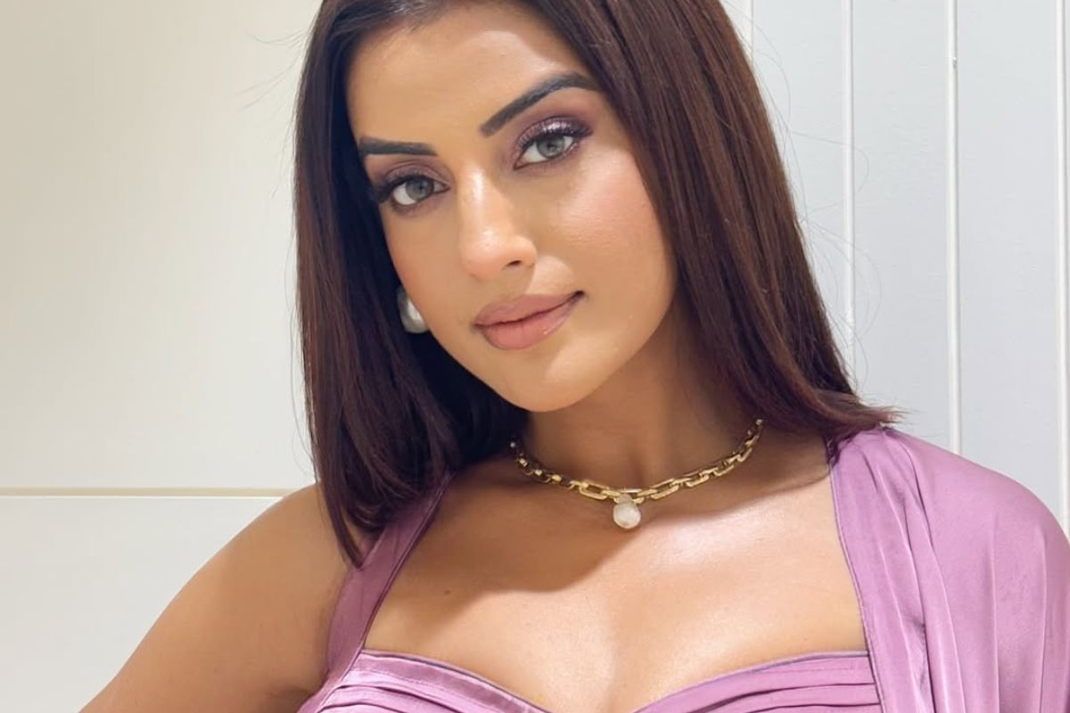 Akshara Singh Net Worth