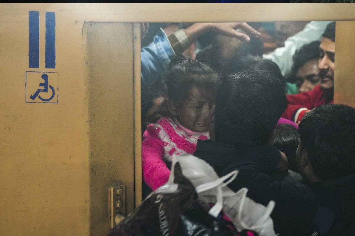 Delhi Stampede Photo