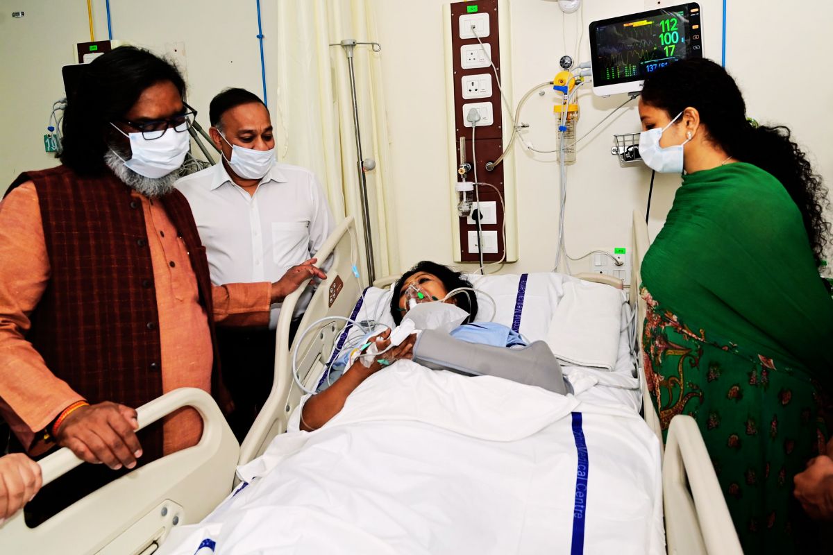 Hemant Soren Meets Mahua Maji JMM