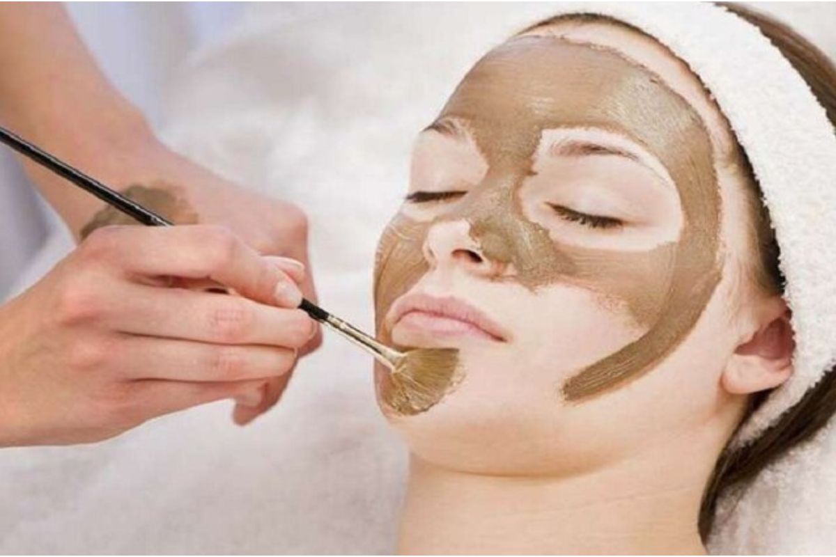 Multani Mitti and Skin