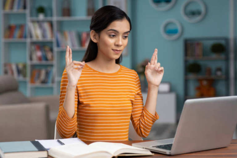 SSC CHSL 2025 Tier 1 Exam Preparation Tips : एसएससी सीएचएसएल 2025 में सफलता की ऐसे करें तैयारी