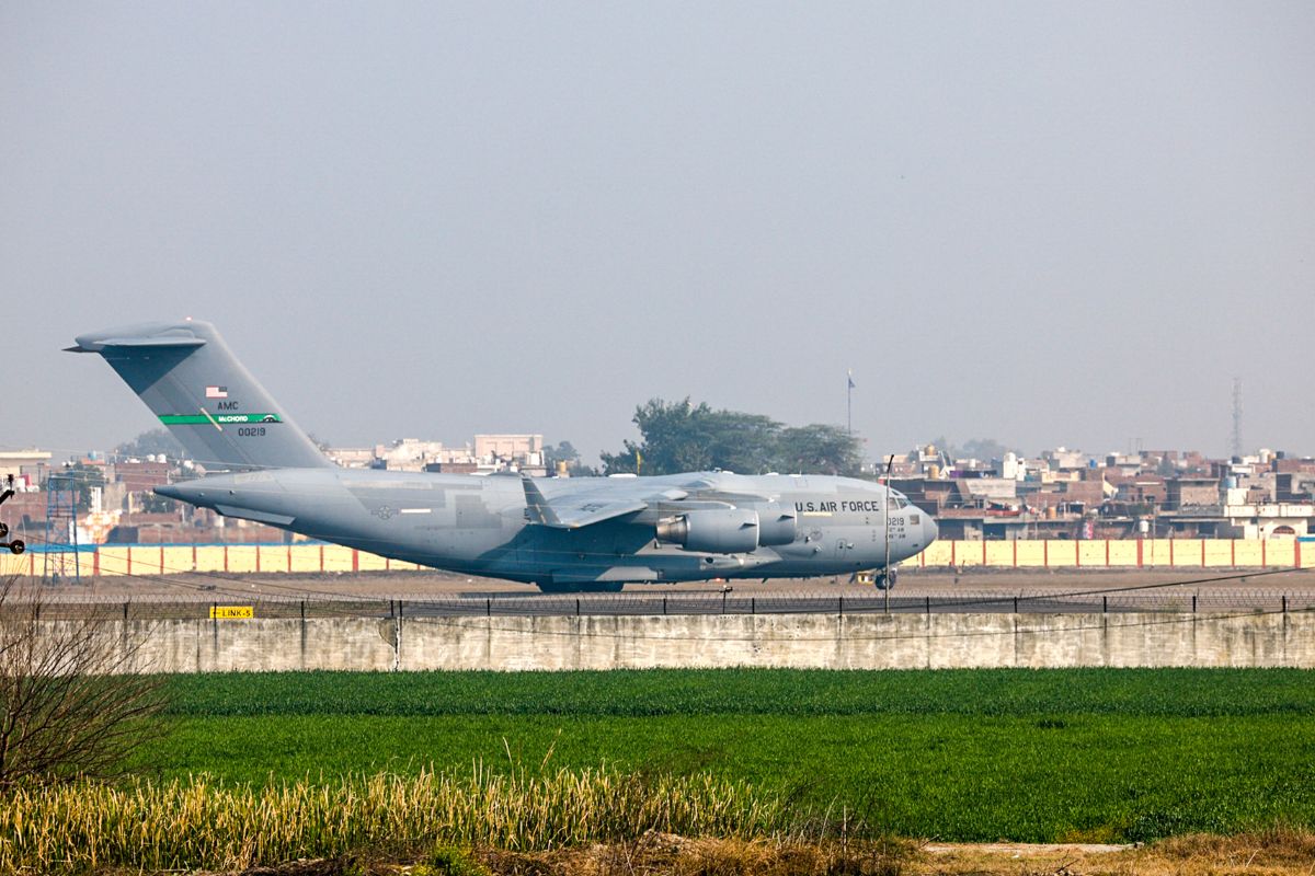 US military aircraft