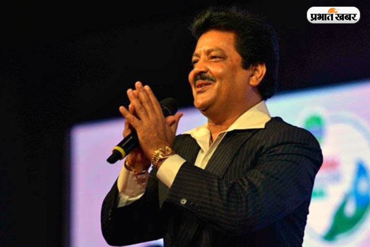 Udit Narayan reacts on kiss controversy