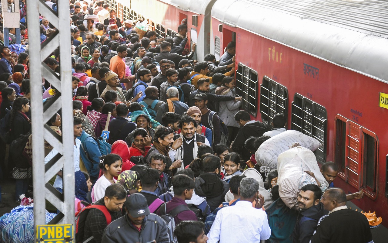 bihar-train-photos