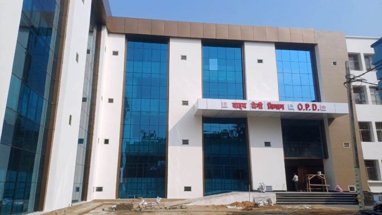 अत्याधुनिक सुविधाओं से लैस होगा 100 बेड का मॉडल अस्पताल, कई विशेष वार्डों का होगा संचालन