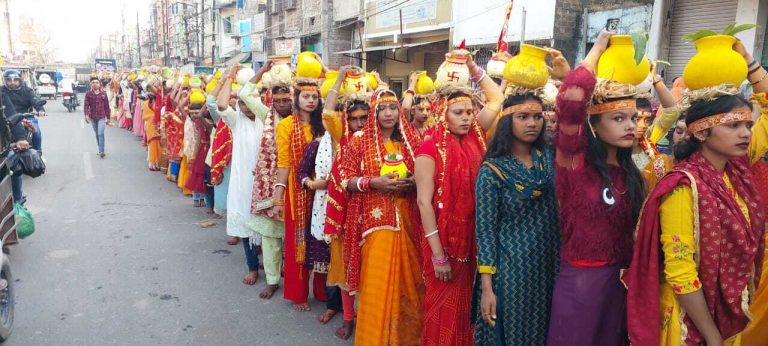 बजरंगबली प्रतिमा के प्राण-प्रतिष्ठा को लेकर निकाली गयी कलश शोभायात्रा
