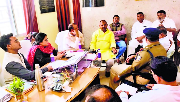 hajipur news. महनार महोत्सव की तैयारी को लेकर हुई चर्चा