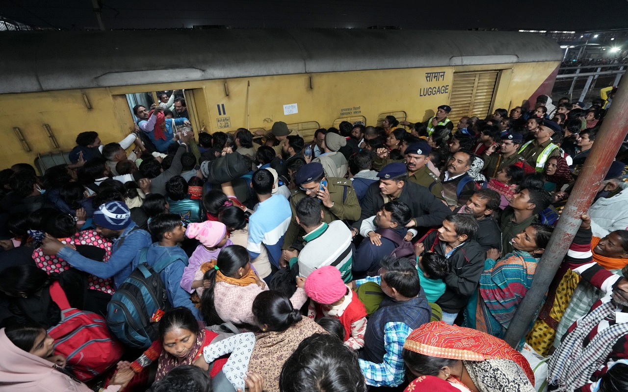 new delhi railway station