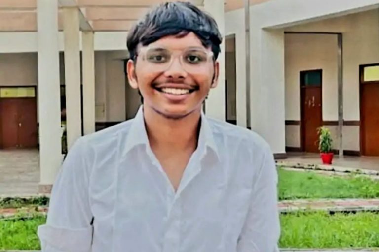 IIT पटना के छात्र ने की आत्महत्या, पहले नस काटी फिर सातवीं मंजिल से कूद जीवन को कहा अलविदा