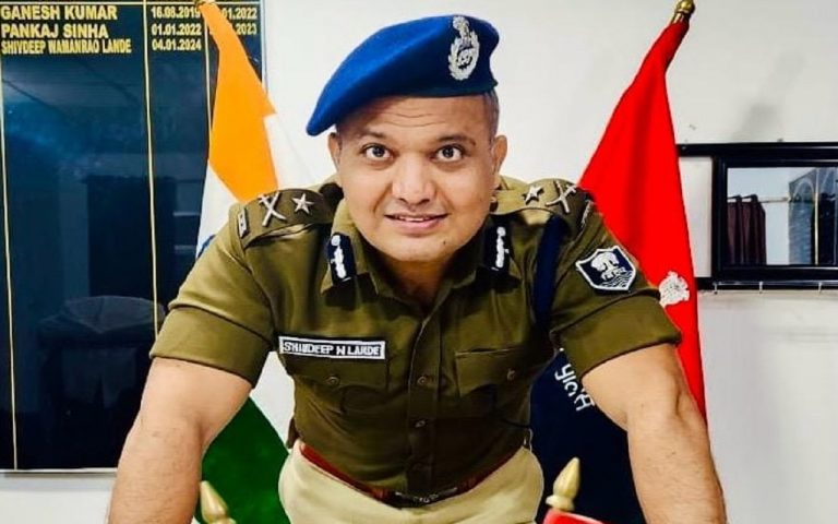 क्या राजनीति में एंट्री मारेंगे शिवदीप लांडे? उनकी ये लेटेस्ट पोस्ट ने मचाई हलचल…