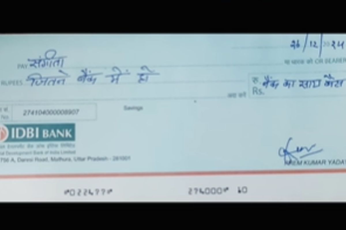 woman unique cheque