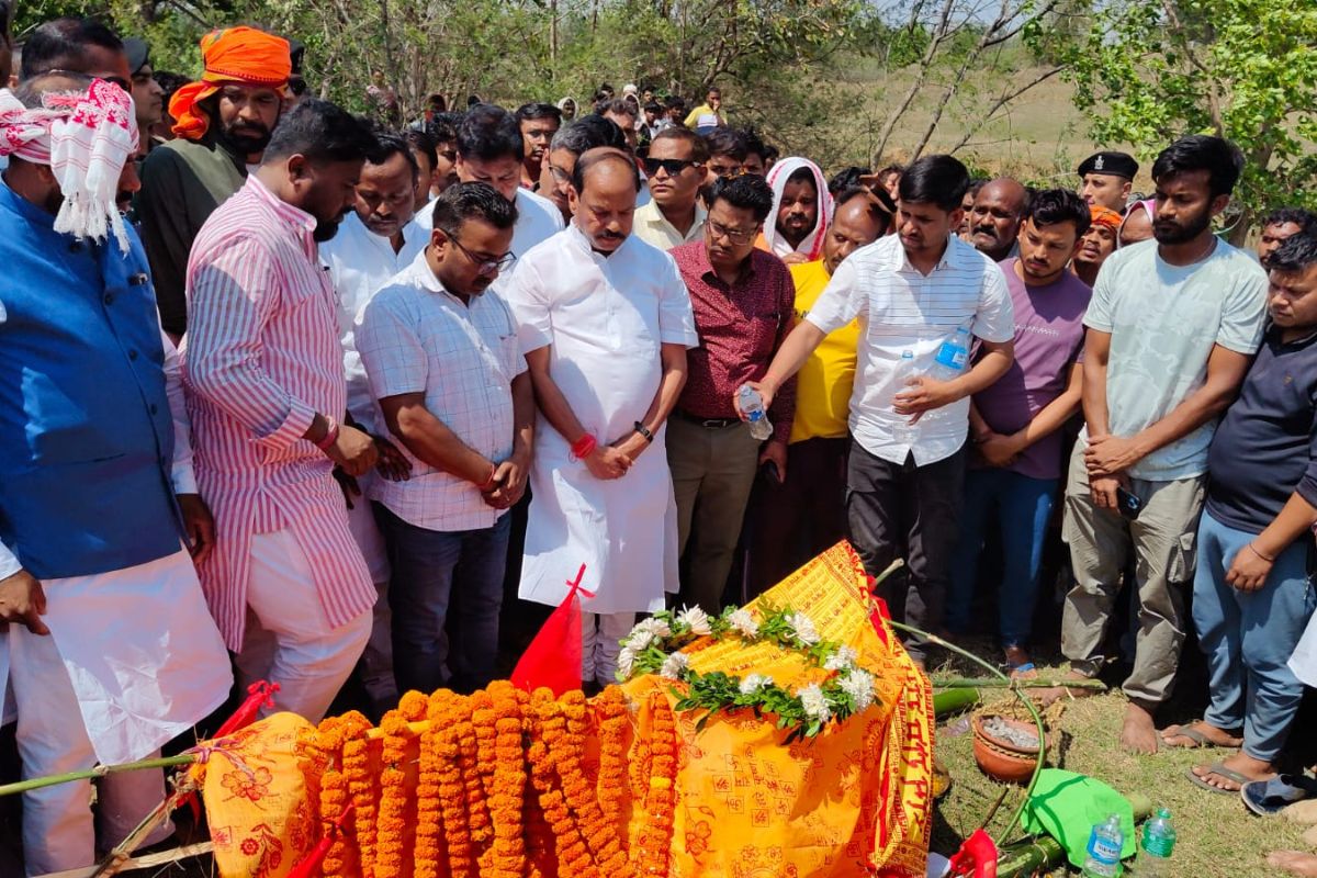 Anil Tiger Funeral