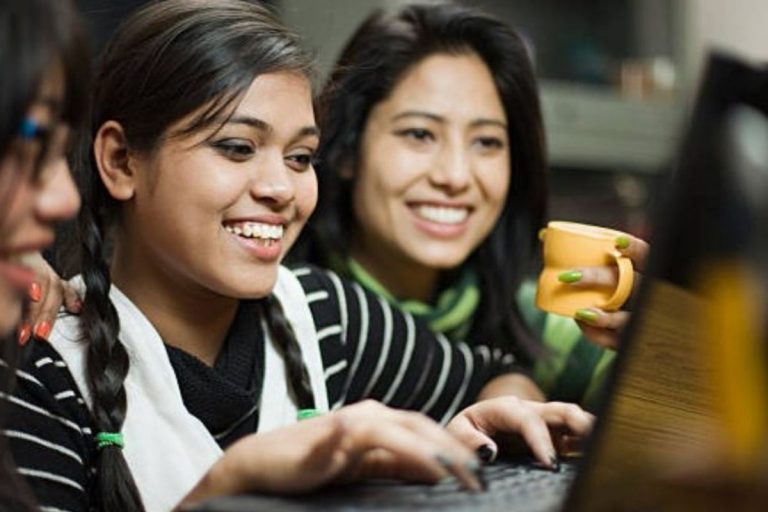 CBSE 10th Result Date 2025: सीबीएसई 10वीं बोर्ड रिजल्ट cbse.gov.in पर, सबसे पहले ऐसे देखें