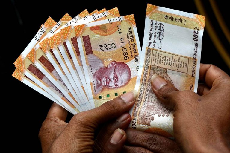 Bonus: सरकारी कर्मचारियों को ममता बनर्जी का तोहफा, ईद से पहले मिलेगा 6,800 का बोनस