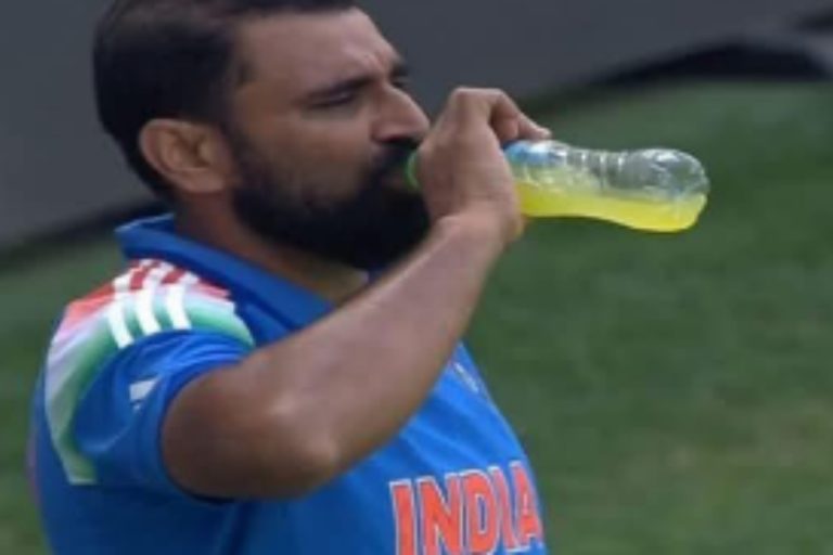 देश को थी जरूरत तो शमी ने नहीं रखा रोजा, ट्रोलर्स ने कहा- कैसे मुसलमान
