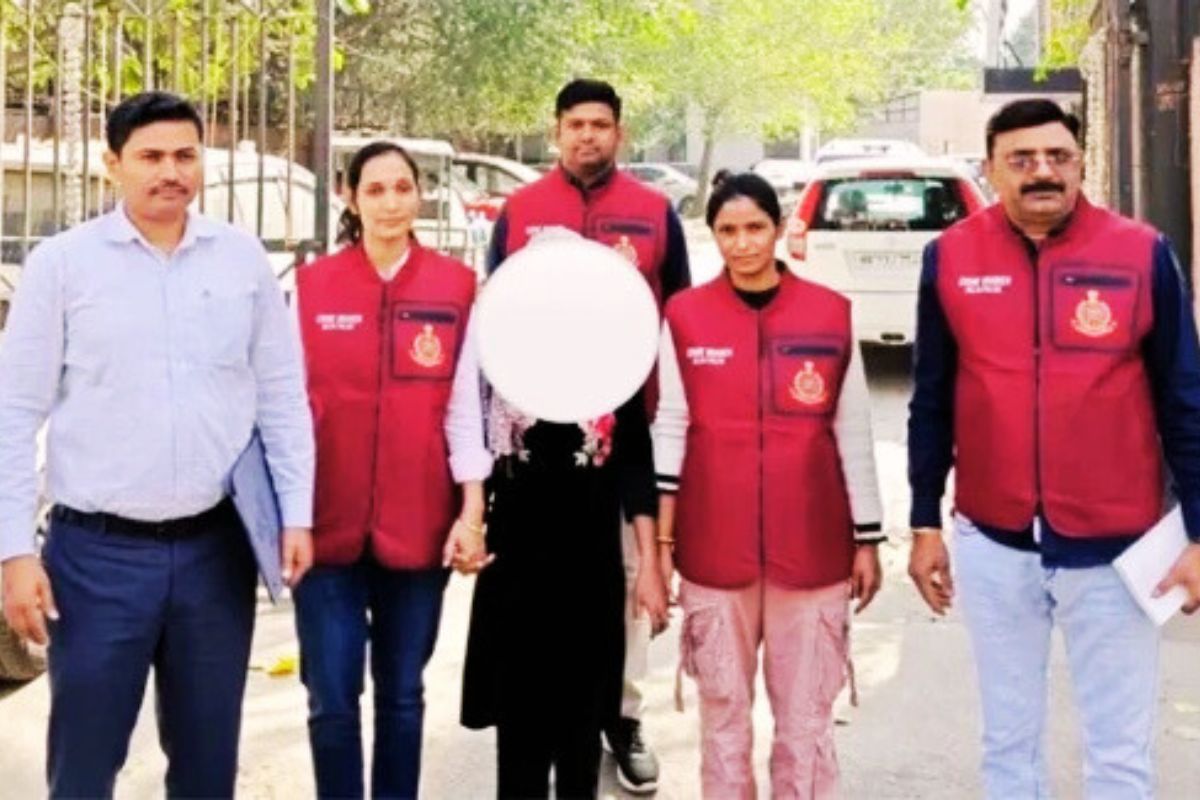 Female Naxalite Arrest From Delhi