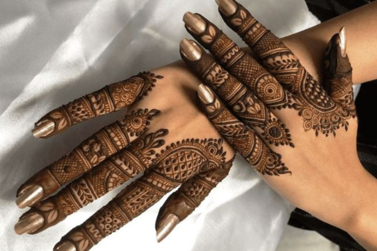Finger Mehndi Design