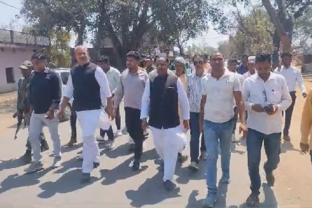Former Minister KN Tripathi