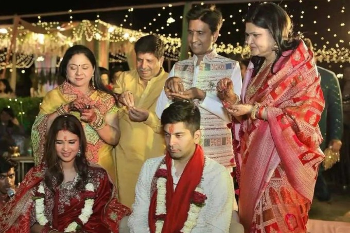 Kumar Vishwas Son In Law Pavitra Khandelwal
