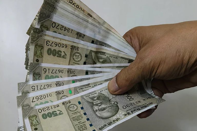 सांसदों की सैलरी और पेंशन में 24% बढ़ोतरी, 1 अप्रैल से होगा लागू