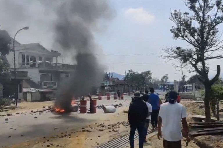 Manipur Violence : किसकी गिरफ्तारी के बाद फिर बिगड़े मणिपुर के हालात? 5 जिलों में इंटरनेट बंद