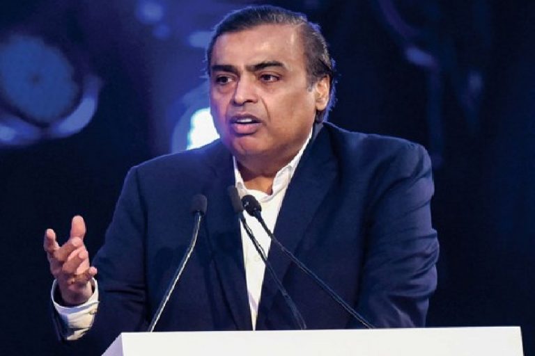 रात के 2 बजे तक क्या करते हैं मुकेश अंबानी? बड़े बेटे ने किया खुलासा, बोले…