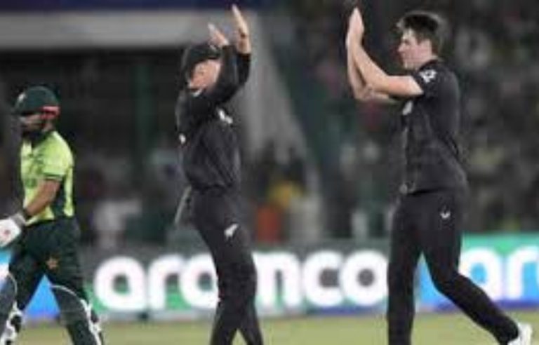 New Zealand vs Pakistan: पाकिस्तान की फिर मिली करारी हार, न्यूजीलैंड ने बड़े अंतर से रौंदा