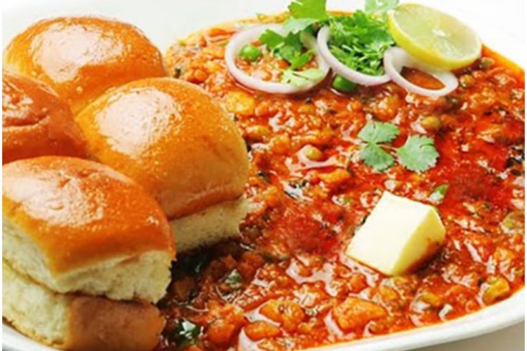 Pav Bhaji Recipe: घर पर बनाएं पाव भाजी और महसूस करें मुंबई के स्ट्रीट फूड का मजा