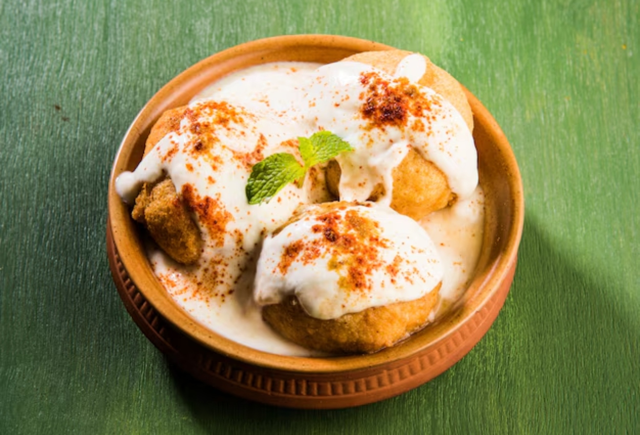 Rang Birange Dahi Vade Recipe