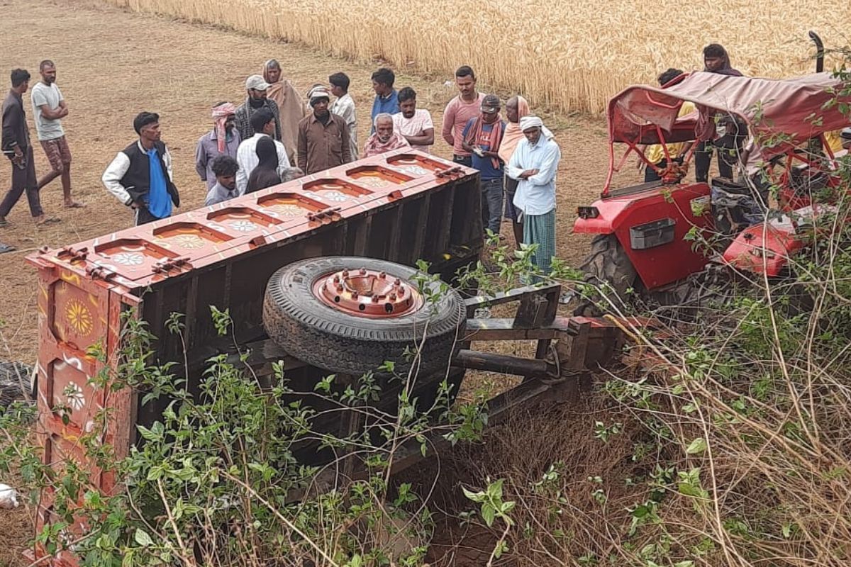 Road Accident In Dumka