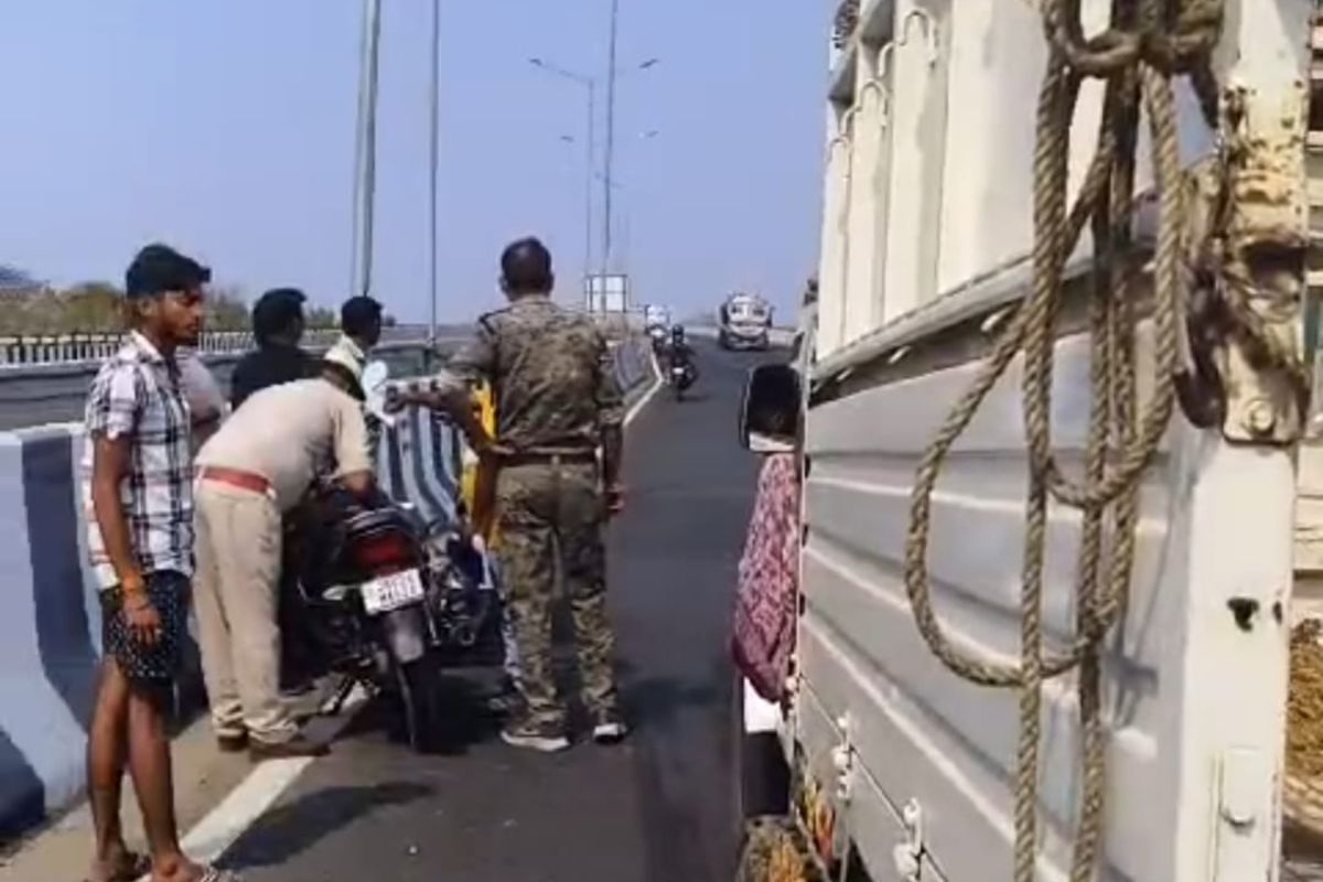 Road Accident In Palamu