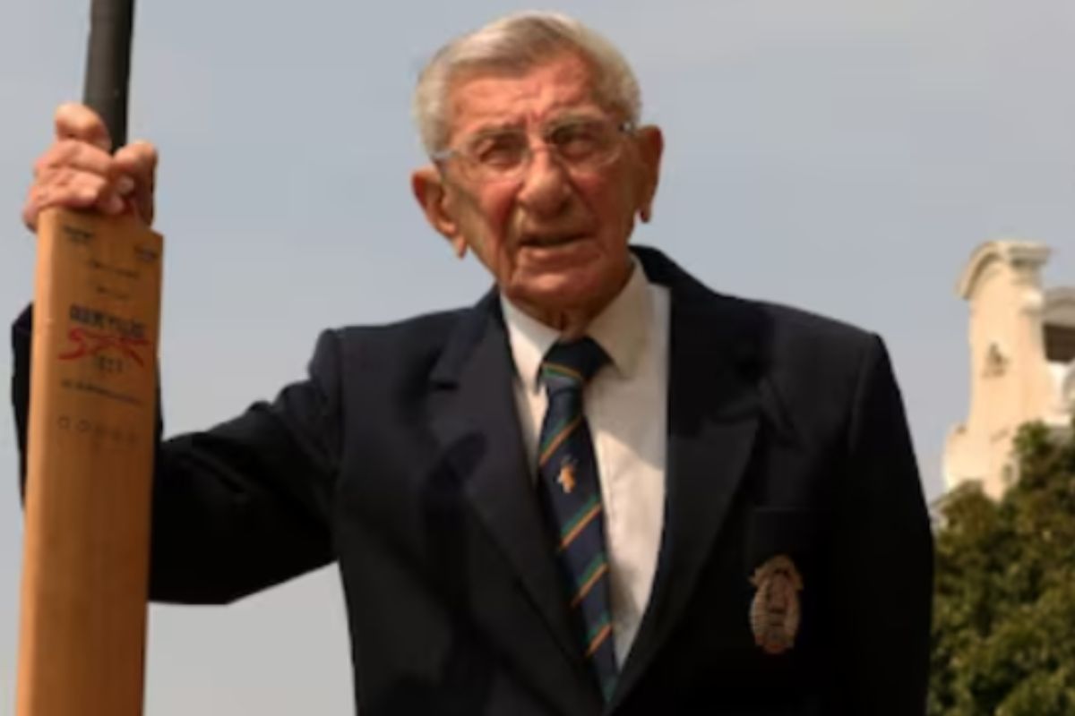 Ron Draper Oldest Test Cricketer Dies