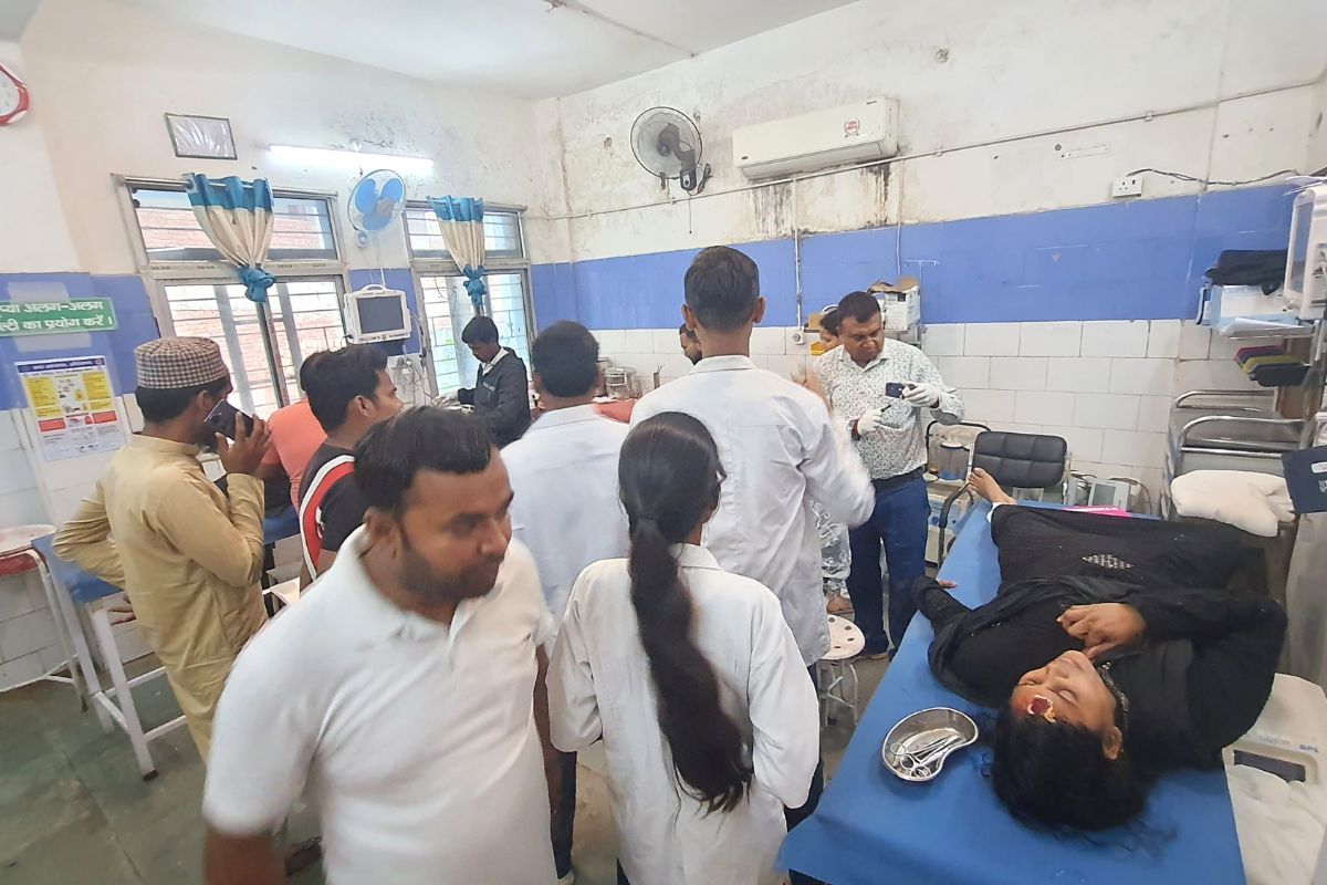 aurangabad accident| Speeding Scorpio collides with auto, more than half a dozen injured