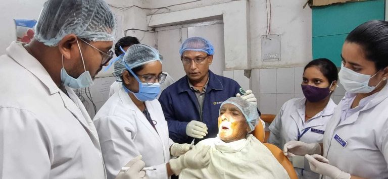 राष्ट्रीय दंत चिकित्सक दिवस पर जागरूकता कार्यक्रम