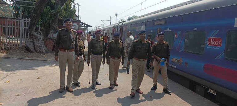 यात्रा के दौरान ट्रेन में अजनबी के दिये भोजन न खाएं