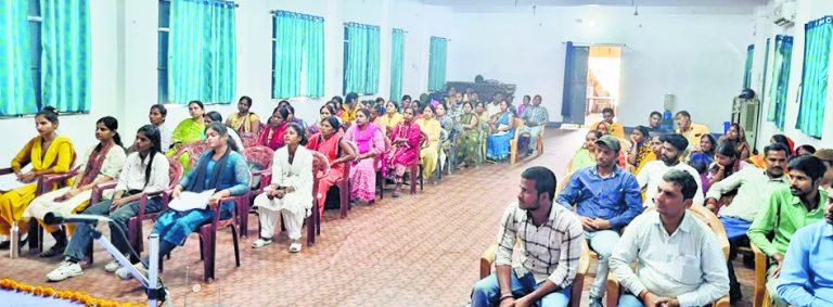 Gaya News : हमें महिलाओं को सक्षम और आत्मनिर्भर बनाना है : मम्मट