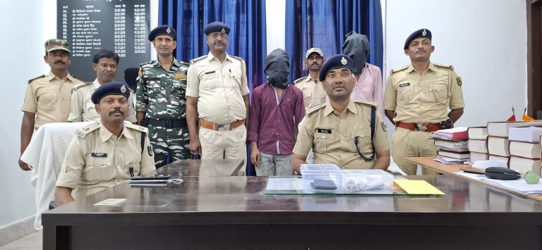 लूटकांड का खुलासा :  अंतरजिला गिरोह का दो बदमाश गिरफ्तार
