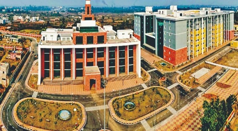 Dhanbad News : बीबीएमकेयू में यूजी सेमेस्टर छह में 7.5 सीजीपीए स्कोर करने वाले छात्र ही सातवें सेमेस्टर में हाेंगे प्रोन्नत