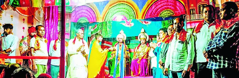 seraikela kharsawan news: राम की आरती उतार उनके आदर्शों पर चलने का संकल्प