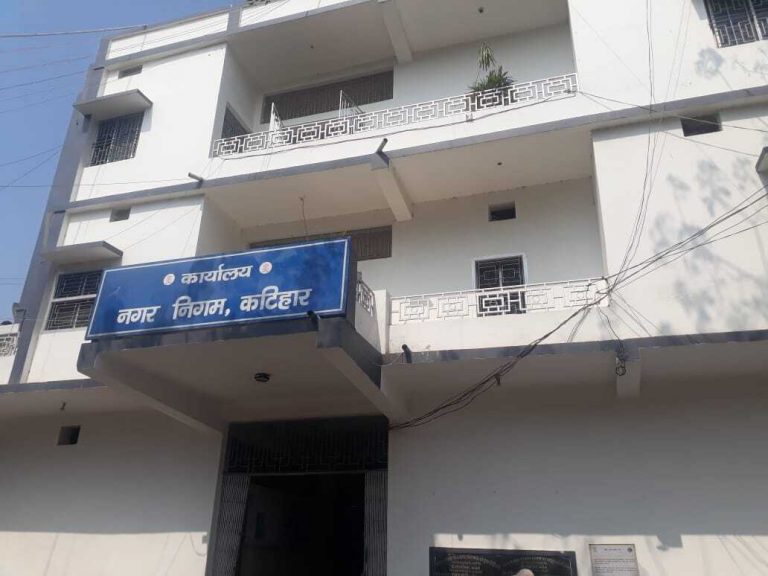 शहर में गर्मी के बढ़ते प्रभाव के बीच बढ़ रहा मच्छरों का प्रकोप