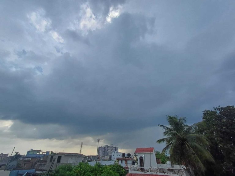 Weather news from Samastipur:आसमान साफ व शुष्क रहेगा मौसम का मिजाज