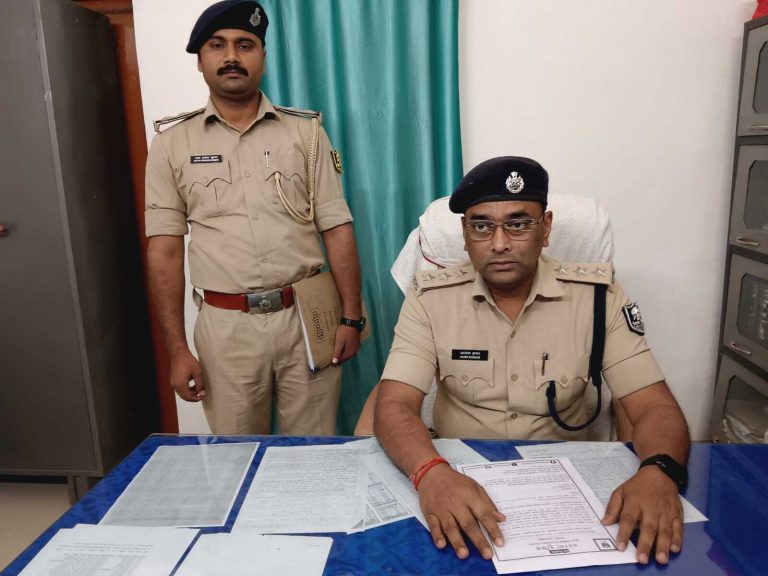 25 हजार रुपये का इनामी वांछित कुख्यात अपराधी गिरफ्तार