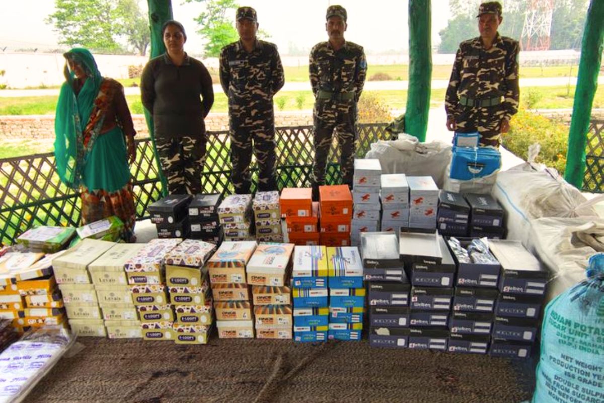 indo nepal border smuggling| SSB arrested a woman smuggler with banned items on Indo-Nepal border
