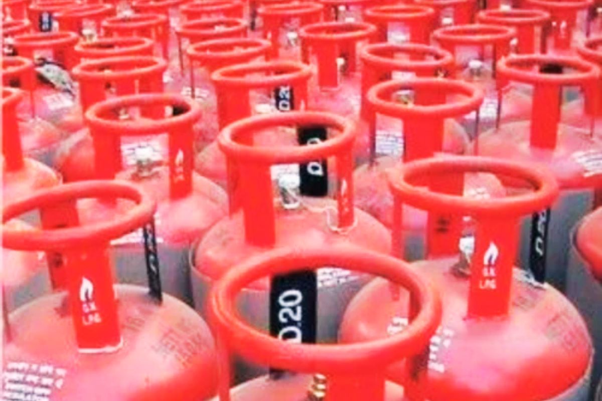 lpg cylinder price today 24 march 2025 in your city of jharkhand