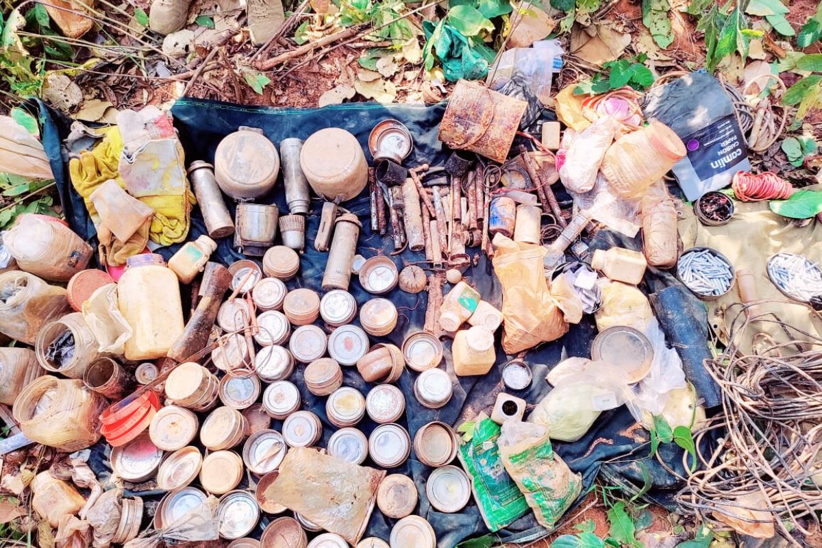 naxal news jharkhand chaibasa west singhbhum tonto jungle