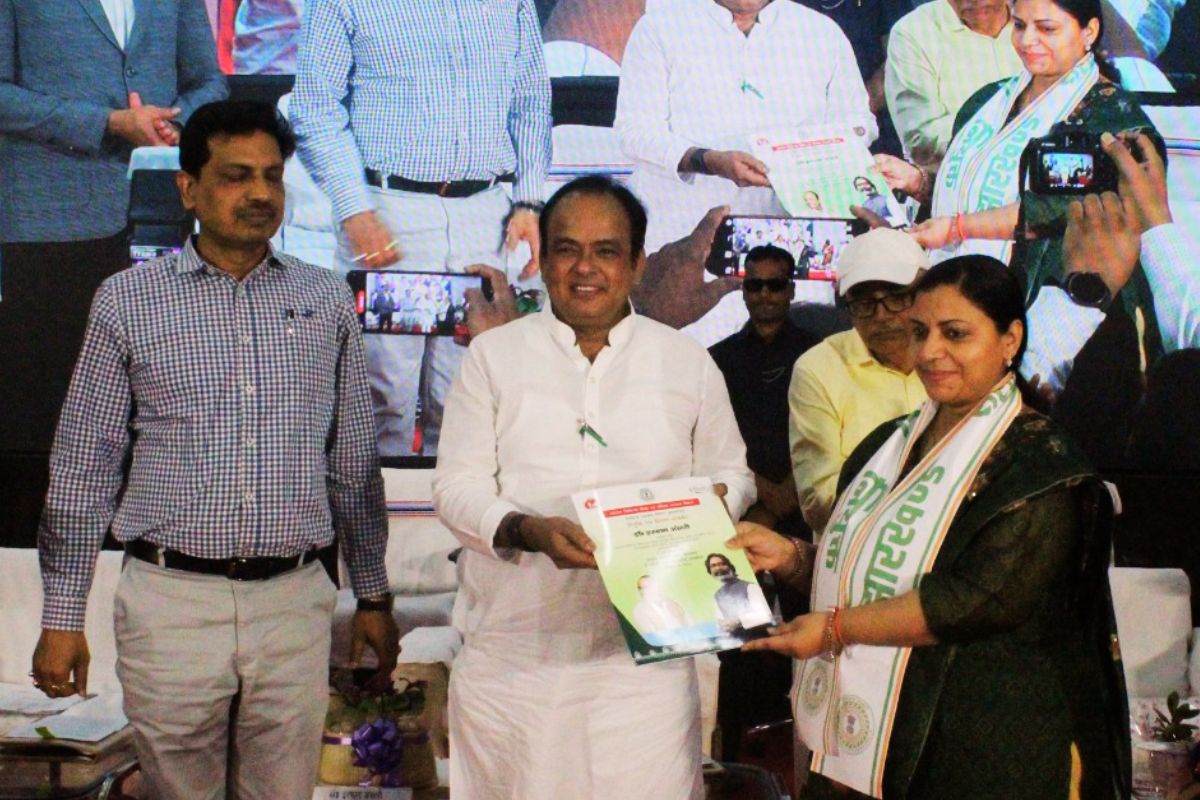 sarkari naukri appointment letter to doctors jharkhand dr irfan ansari